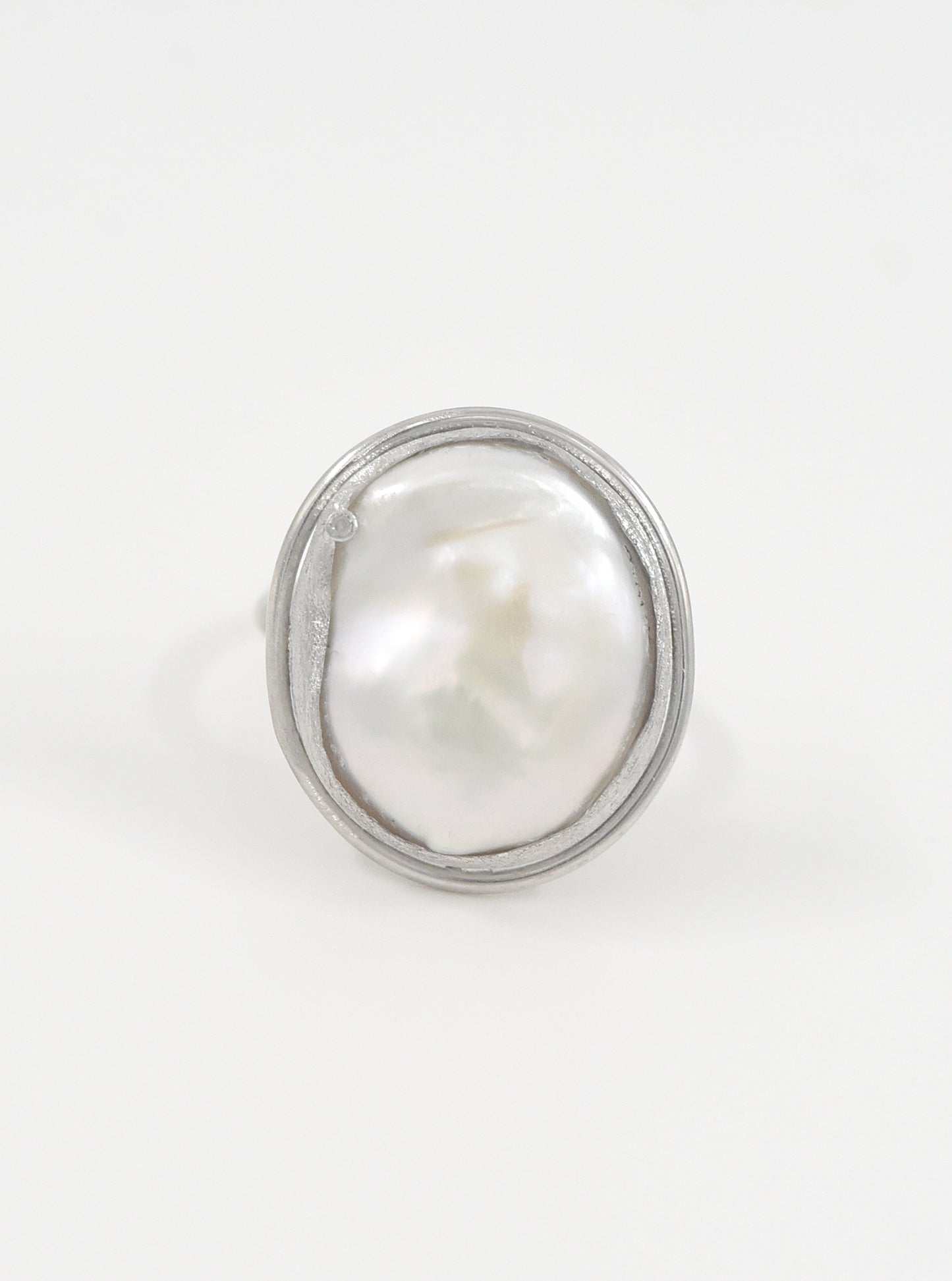 Mother of Pearl Ring with Diamond