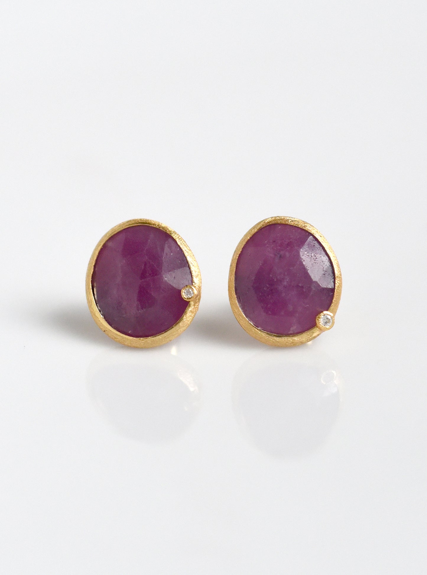 Natural Oval Sapphire with Diamond Stud Earrings