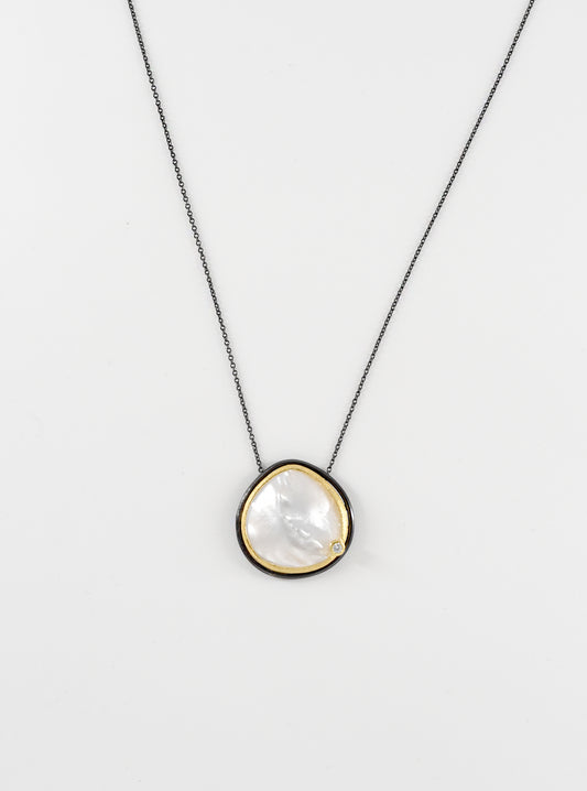 Shelly Single Mother of Pearl With CZ Necklace