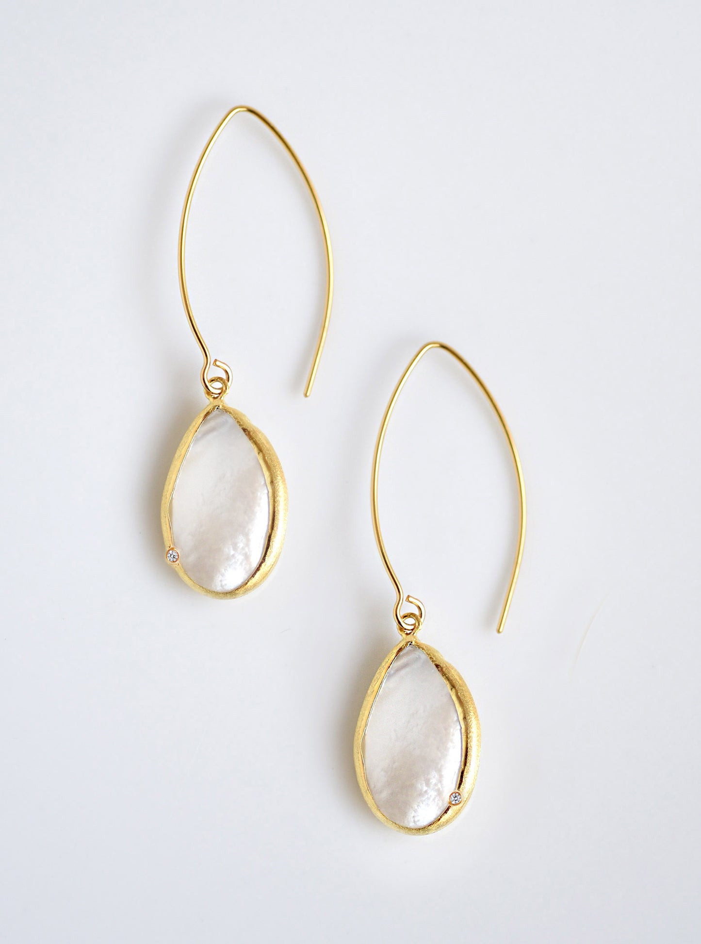Shelly Teardrop Dangle Earrings