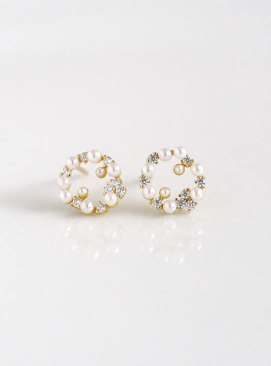 Zircon Shell Pearl Stud Earrings