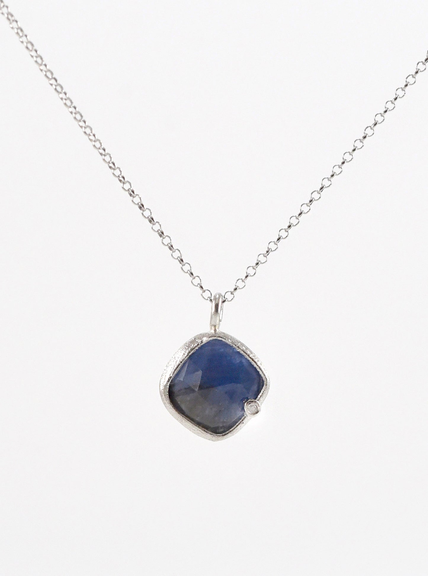 Mini Natural Sapphire with Diamond Round Necklace