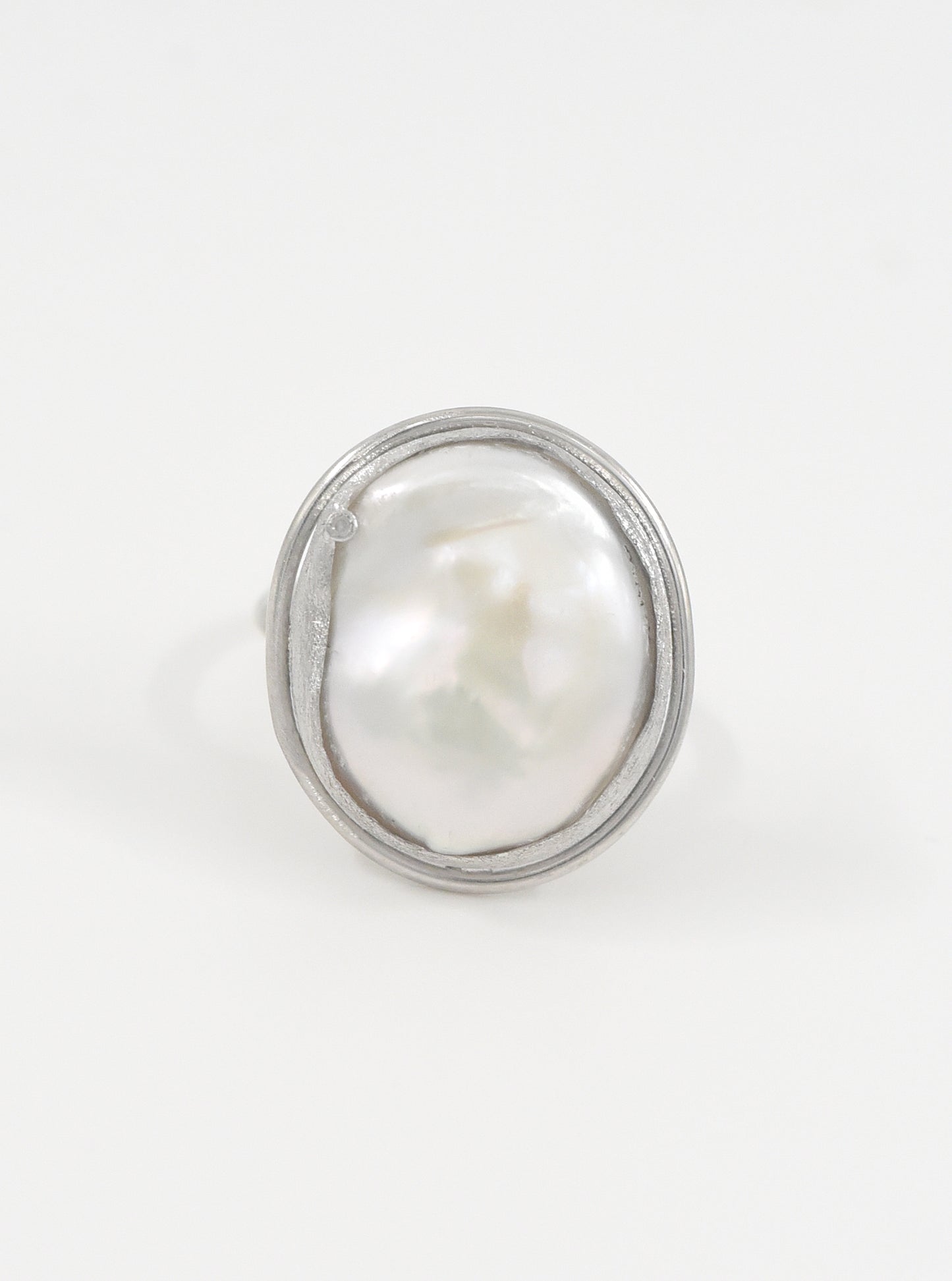 Double Bezel Mother of Pearl Ring with Diamond