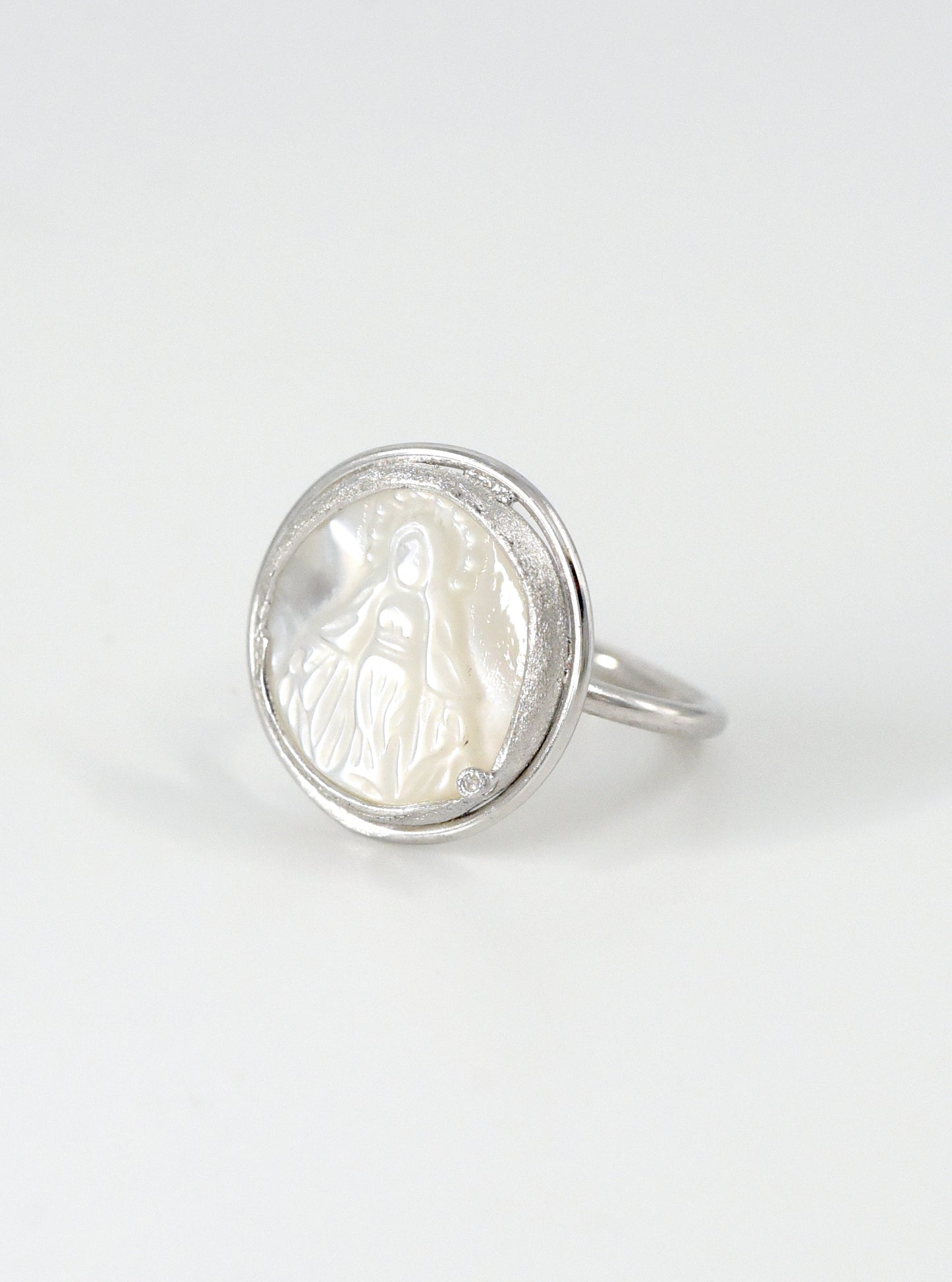 Virgin Mary Craved
Mother of Pearl Ring