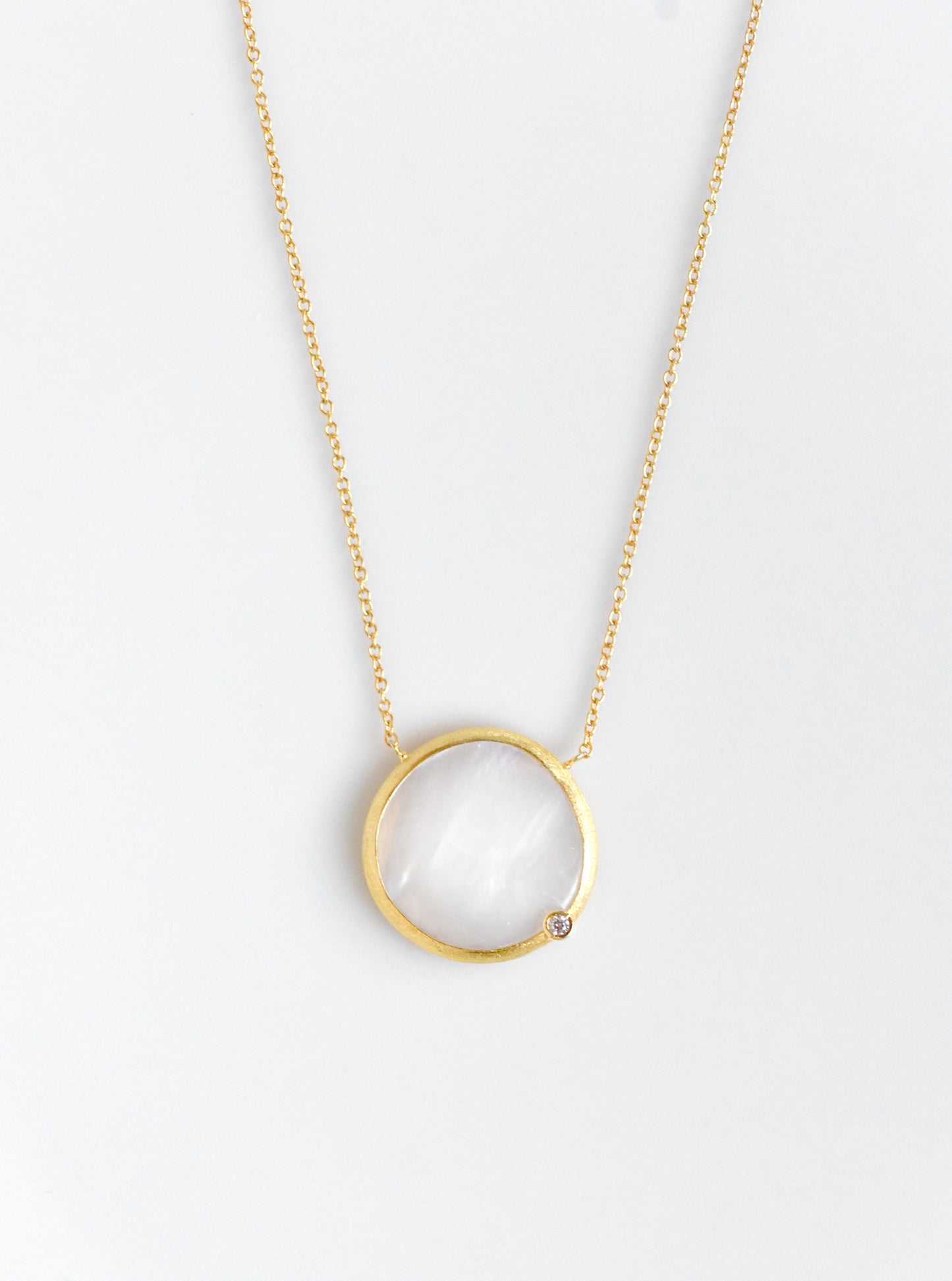 Shelly Single Mother of Pearl With CZ Necklace